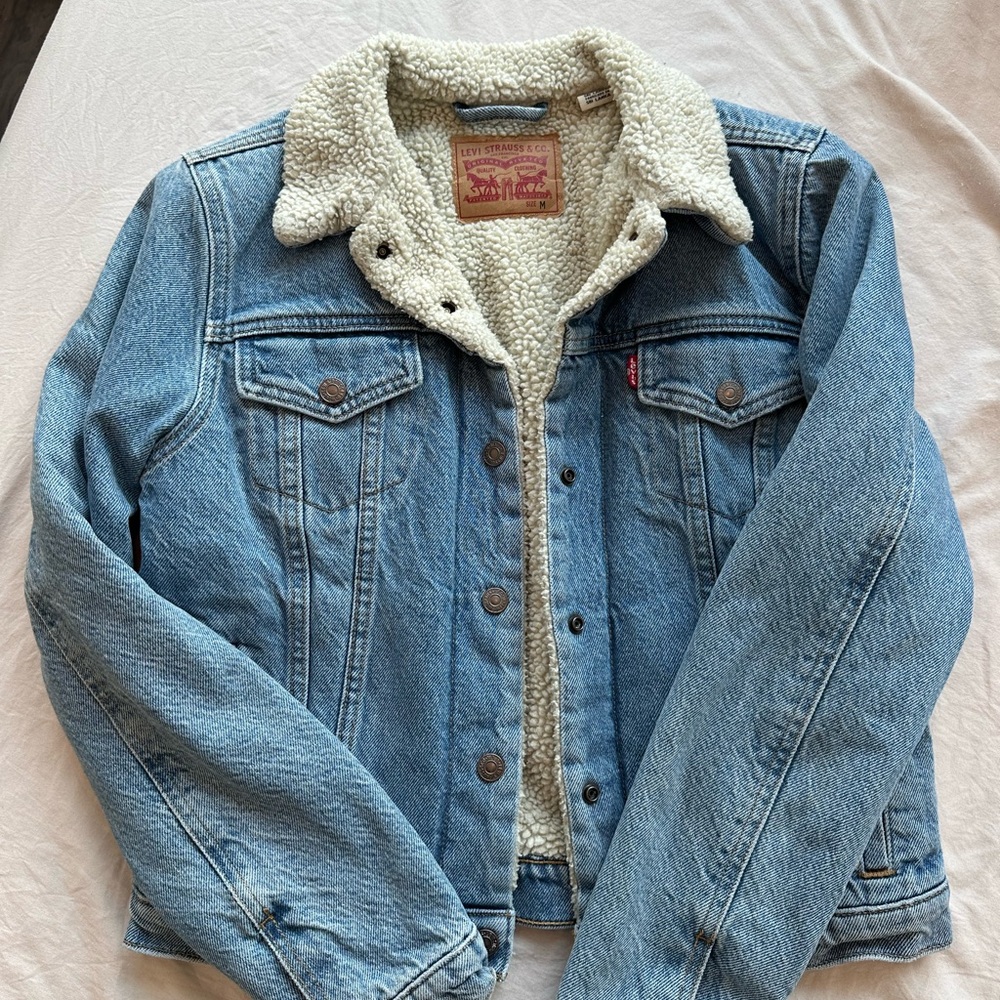 Levi's Denim Jacket with Cream Sherpa Lining